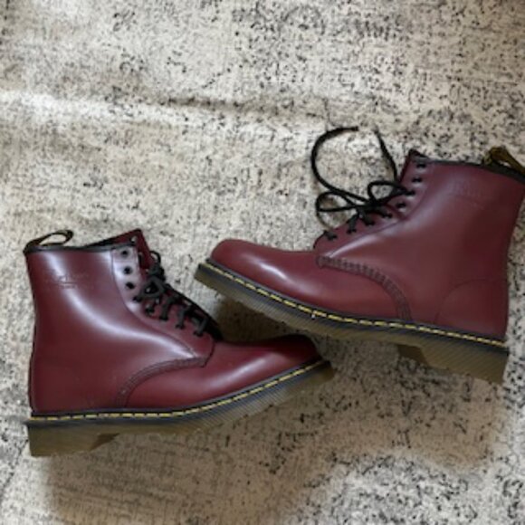 NWOT Dr. Martens Air Cushion Soles 11822 Cherry Red Boots Men’s 9 Ladies 10 main image 11
